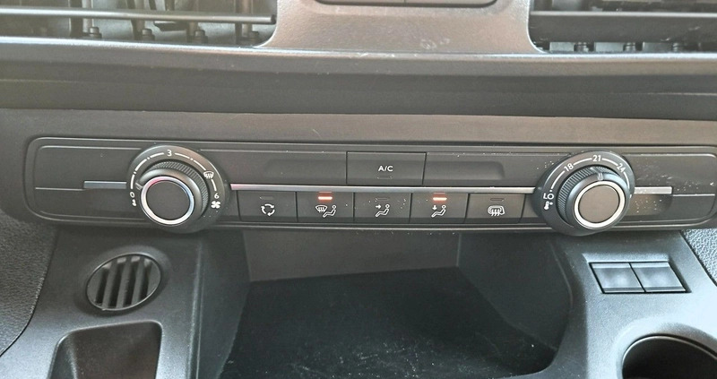Toyota Proace City cena 99900 przebieg: 76084, rok produkcji 2022 z Sianów małe 301